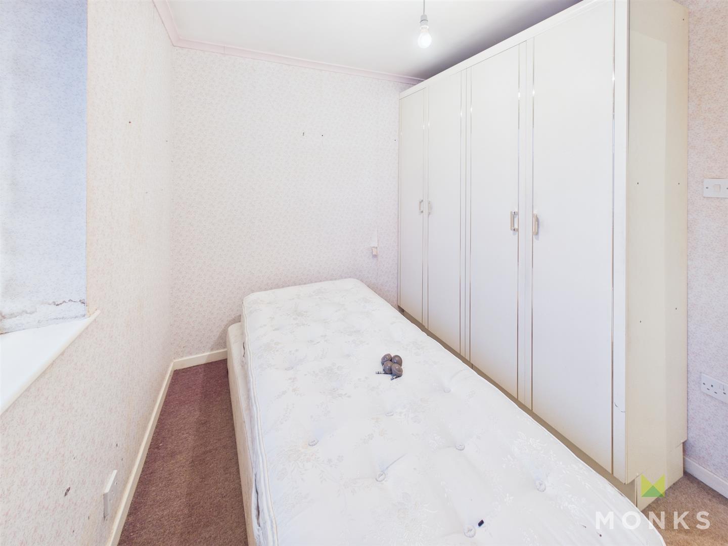 23 Trentham Road, Shrewsbury, SY4 5HN For Sale